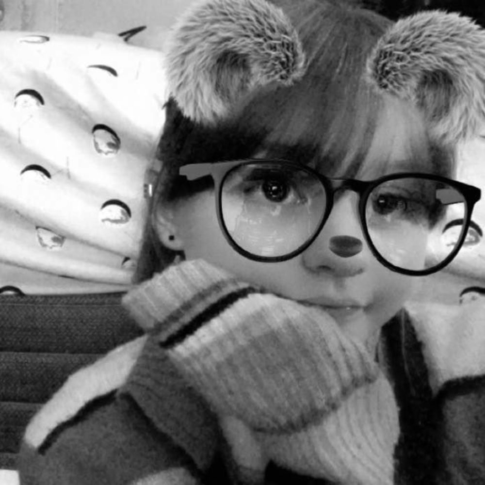 Meet your Posher, Leanna